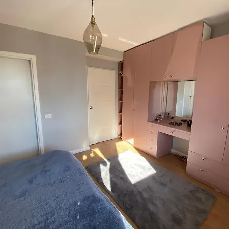 Apartment Ap Cu Gradina Padurea Baneasa Bucharest